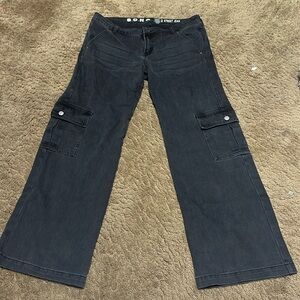 Low rise cargo pants